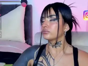 Chaturbate Free Porn Cam of hinataweed01