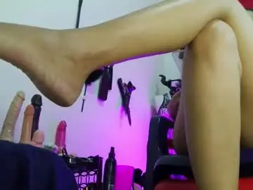Chaturbate Sex Cam of feetbynic37