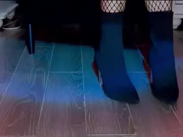 Chaturbate Live Sex Cam of feetvibe