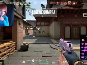 Chaturbate Live Sex Cam of linddamortt