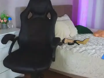 Chaturbate Live Sex Cam of eva_ra