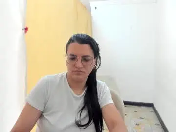Chaturbate Live Sex Cam of marilyn_garcia