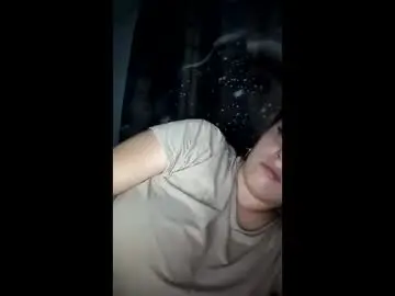 Chaturbate Live Sex Cam of bigtitslala