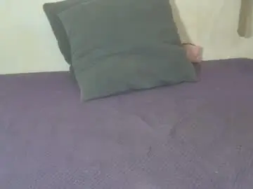 Chaturbate Live Sex Cam of mistressmilly32