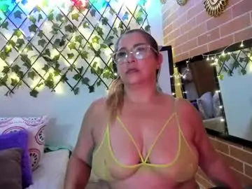 Chaturbate Nude Webcam of maja_hills