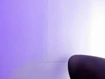 Chaturbate Live Sex Cam of nina_hazee_