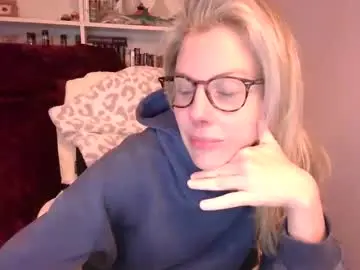 Chaturbate Live Sex of holly_bourbon