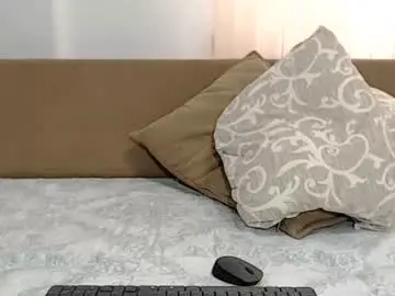Chaturbate Live Sex Cam of lovellykitty_1