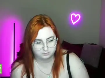 Chaturbate Nude Webcam of alicia_side_red