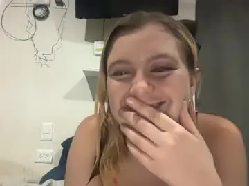 Chaturbate Adult Webcams of avery_doll21