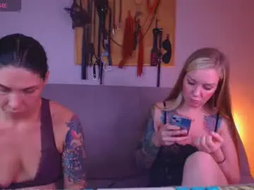 Chaturbate Adult Video Chat of carrie_moonshine