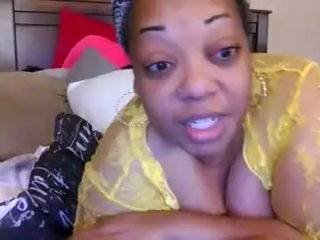 Chaturbate Sex Cam of brownroundrenee