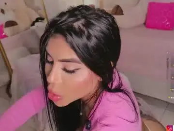 Chaturbate Free Porn Cam of yourlilo__24
