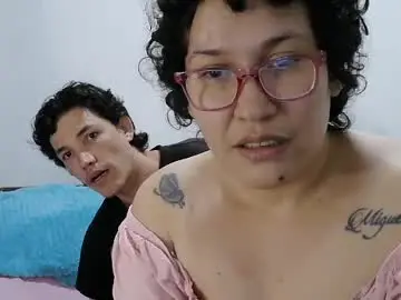 Chaturbate Live Sex Cam of mauroluxandra