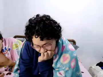 Chaturbate Live Sex Cam of mauroluxandra