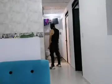 Chaturbate Live Sex Cam of mauroluxandra