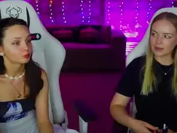 Chaturbate Live Sex Cam of asyaxoteam