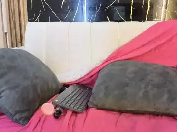 Chaturbate Sex Cam of starlight_mature11_aws