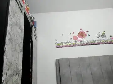 Chaturbate Free Porn Cam of dahianajoss