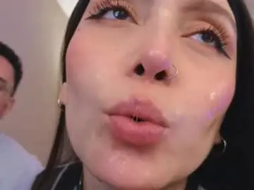 Chaturbate Live Sex Cam of te_para_dos