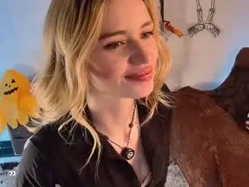 Chaturbate Sex Cam of lucy_priincess