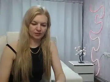Chaturbate Live Sex Cam of melissatylerbb