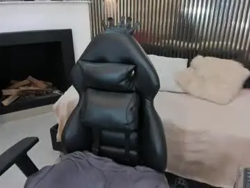 Chaturbate Live Porn of dallulah_boobs