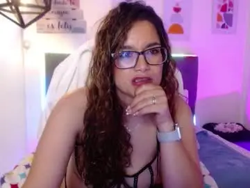 Chaturbate Best live sex cam show of rose_thompson1