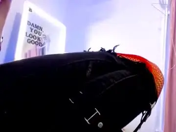 Chaturbate Best live sex cam show of zaddyslilslutbucket