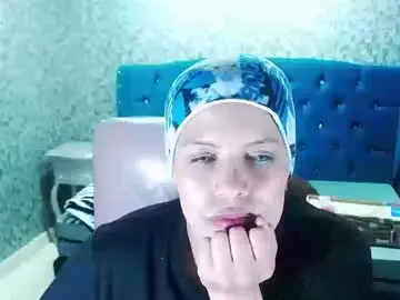 Chaturbate Live Porn of curvyjulieth
