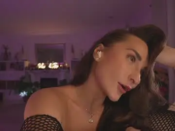 Chaturbate Live Sex Cam of hannahjames710