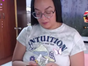Chaturbate Best live sex cam show of miia_big1boobs