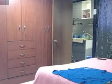 Chaturbate Live Sex of miia_big1boobs