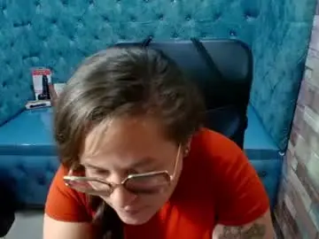 Chaturbate Live Sex Cam of sara_thonson_