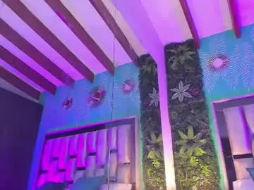 Chaturbate Nude Webcam of mari_cooper1