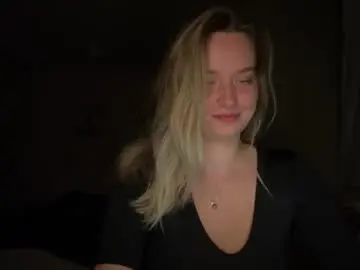 Chaturbate Adult Video Chat of moonlit_kiss_