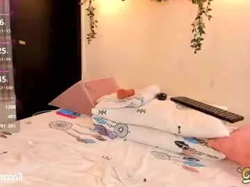 Chaturbate Live Porn of aura_moon