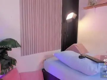 Chaturbate Watch Live Sex Cams of aura_moon