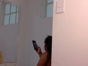 Chaturbate Free Live Porn of miacastillo__