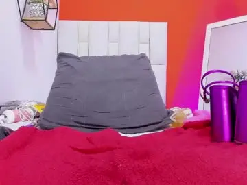 Chaturbate Live Sex of emily_sexy3