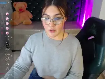 Chaturbate Free Porn Cam of diamondfox_m