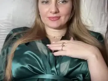 Chaturbate Sex Cam of viola_1