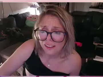 Chaturbate Live Porn of aliceliddell710