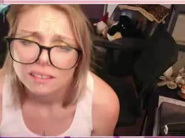 Chaturbate Adult Webcam of aliceliddell710