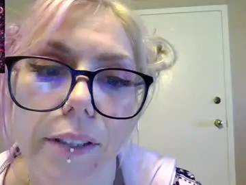 Chaturbate Watch Live Sex Cams of aliceliddell710