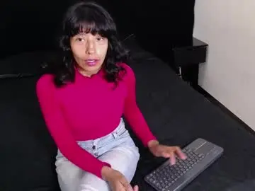 Chaturbate Nude Webcam of karoline_66