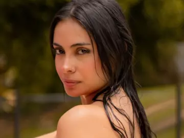 Cherry Adult Webcams of marianalovers