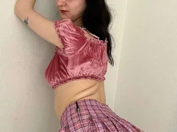 Cherry Watch Live Sex Cams of berrydiva