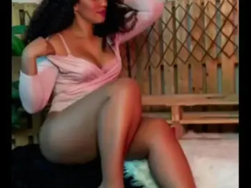 Cherry Live Sex Cam of bellacrespa