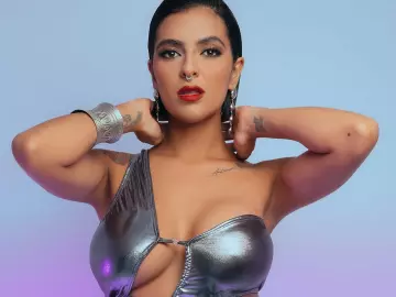 Cherry Best live sex cam show of victoriamilan